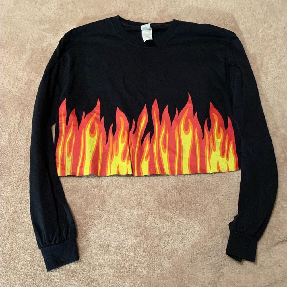 Long sleeve crop top